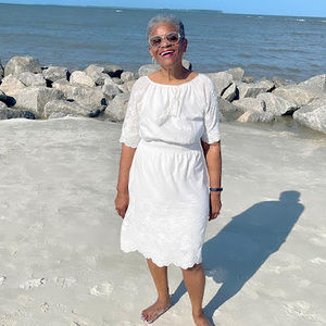 Meet your Posher, Deirdre